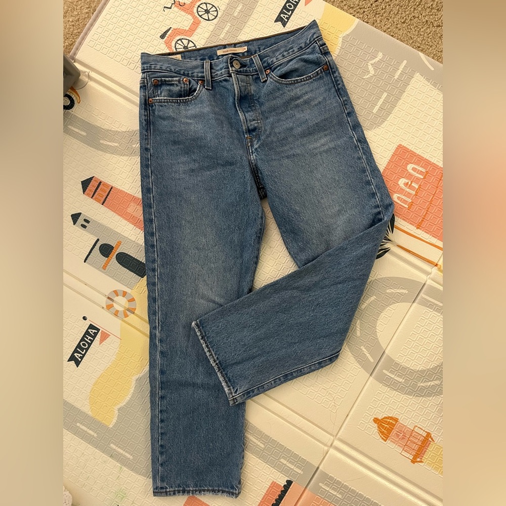 Levi’s Wedgie Straight Jeans